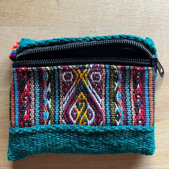 Peruvian Multi-Colored Coin Purse - Picture 1 of 2
